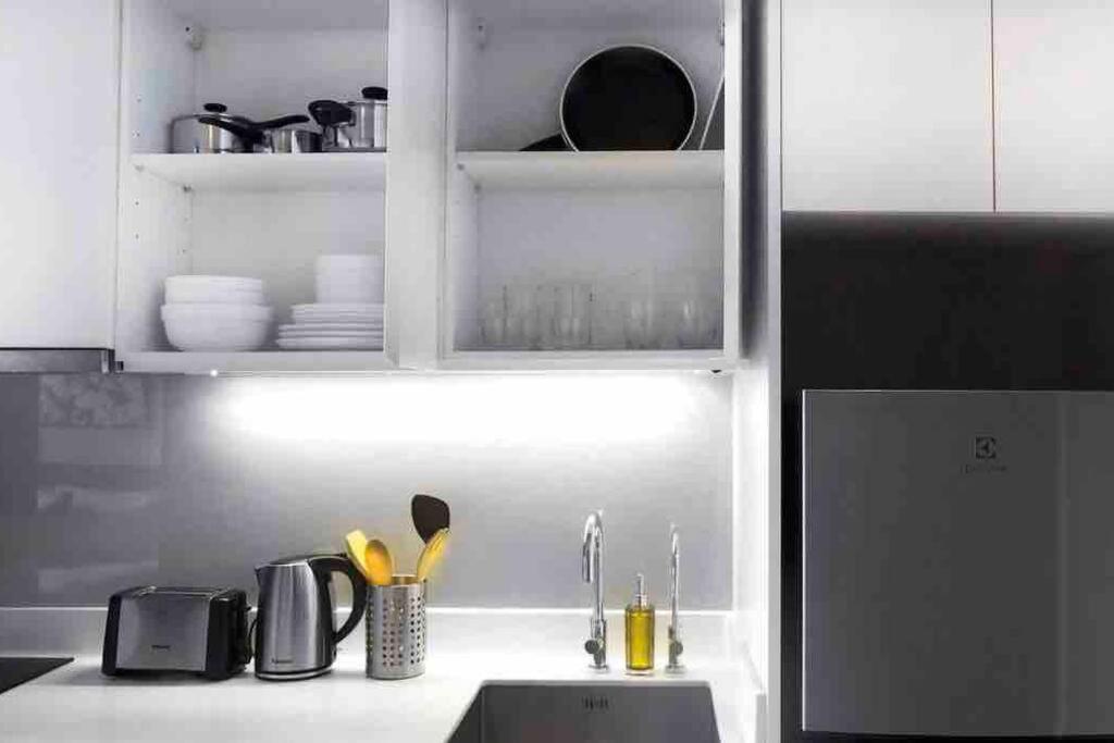 Stylish 1 Bedroom, Nice Pool,Bts Asok, Sukhumvit Bangkok Exterior photo